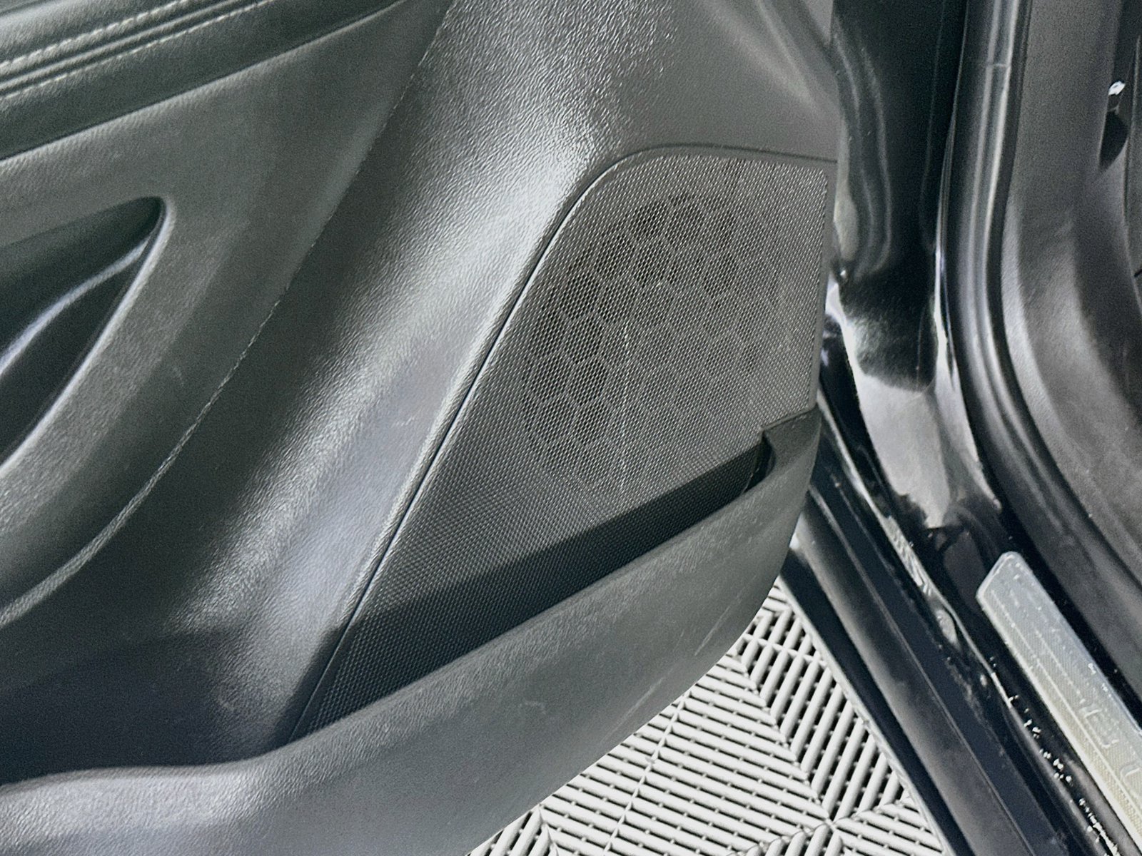 Used 2019 Buick Encore Preferred w/ Safety Package FWD image 19