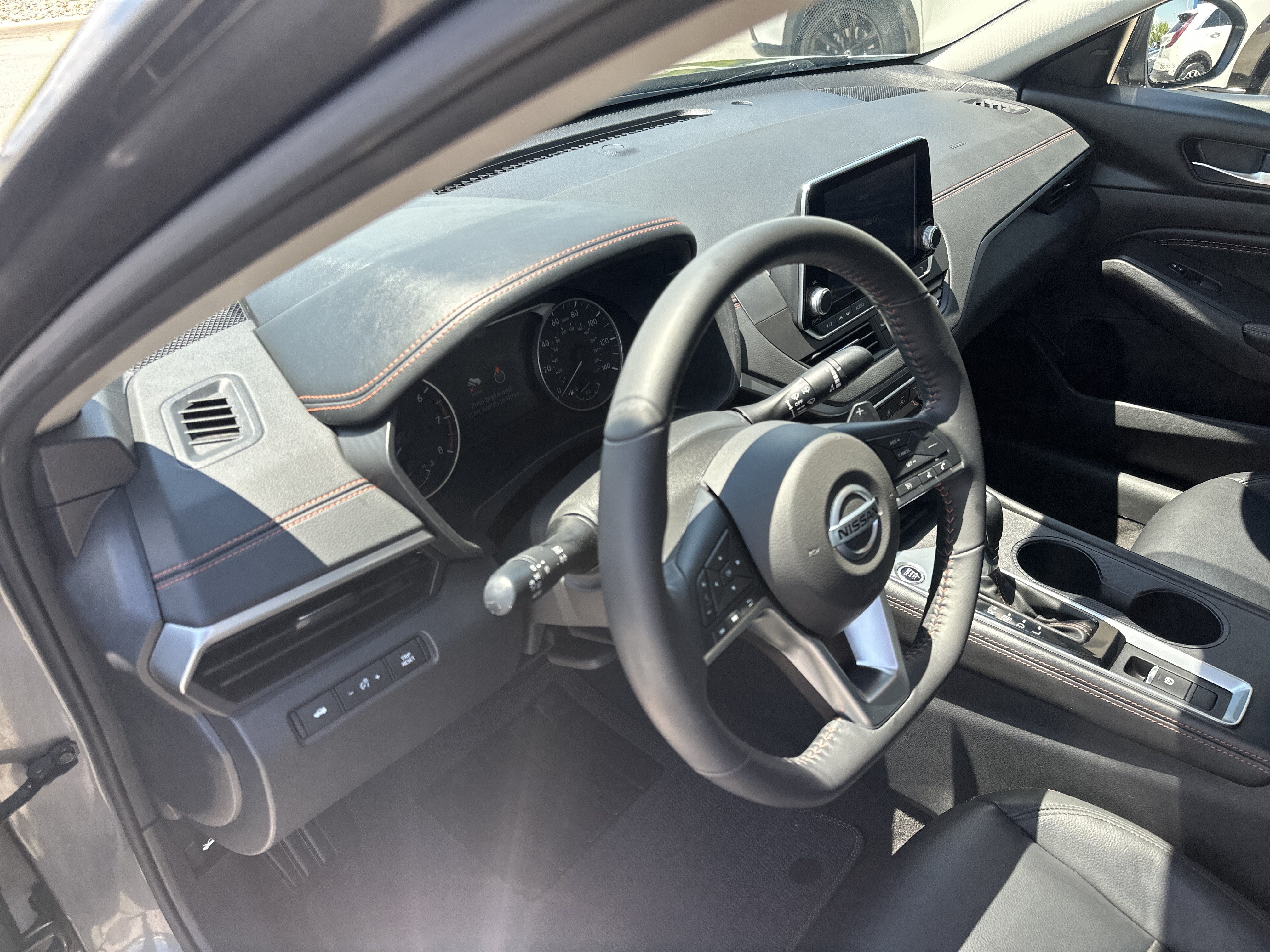 Used 2022 Nissan Altima 2.5 SR w/ Midnight Edition Package AWD/4WD image 13