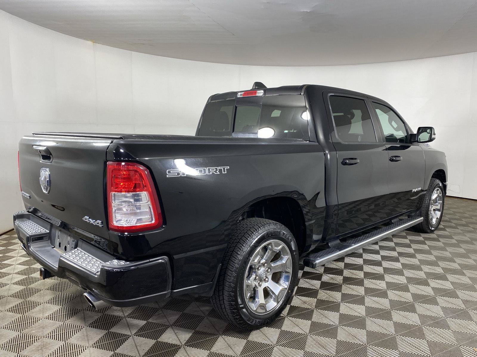 Used 2021 RAM 1500 Big Horn AWD/4WD image 7