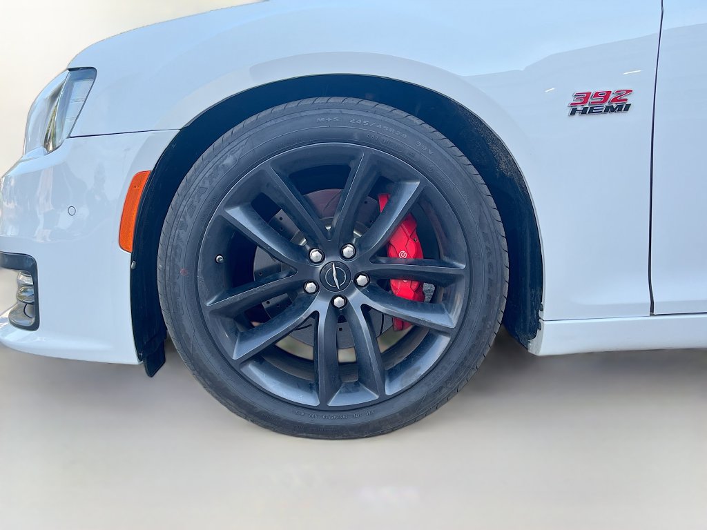 Used 2023 Chrysler 300 C RWD image 33