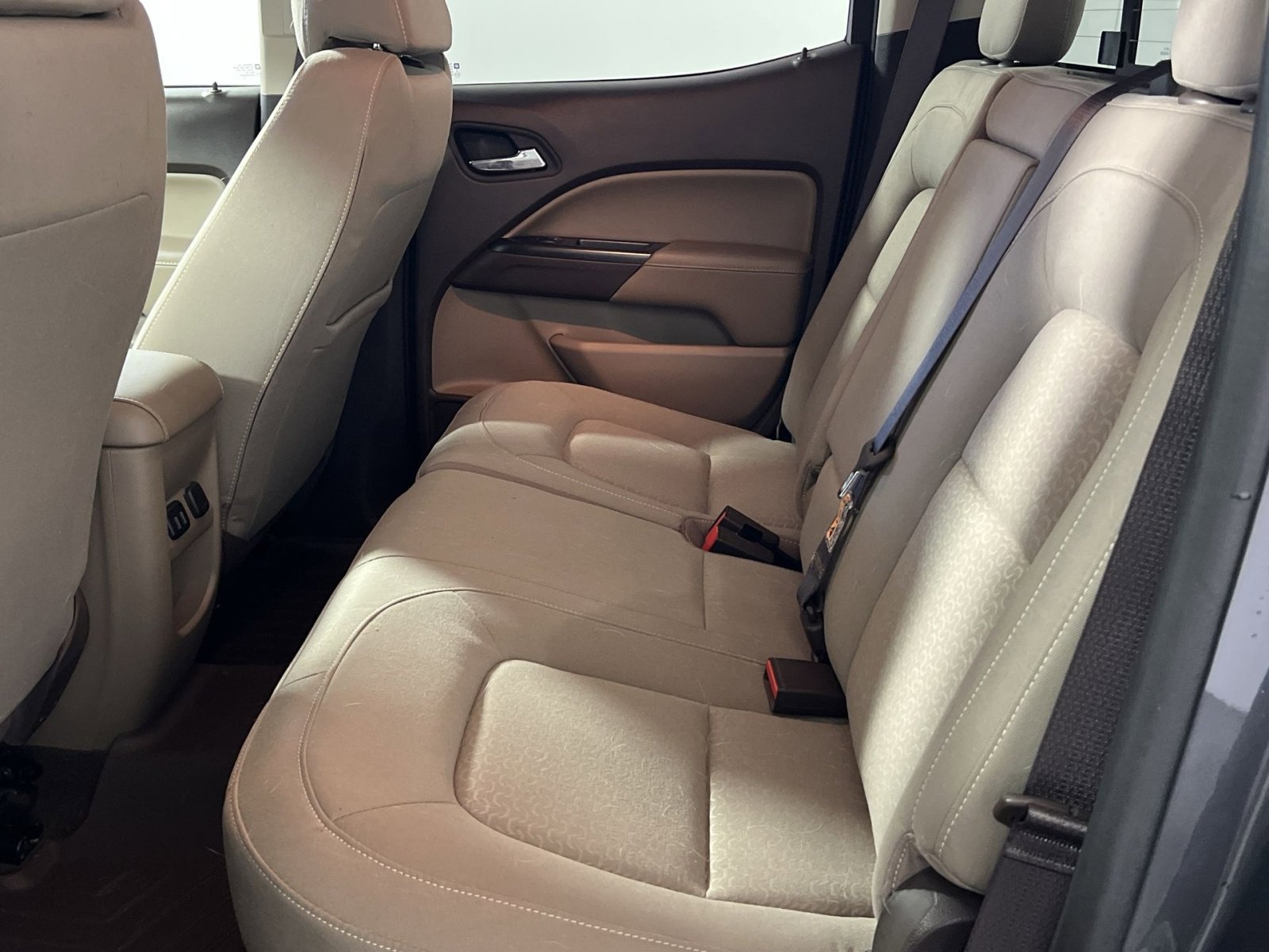 Used 2016 GMC Canyon SLE w/ SLE Convenience Package image 24