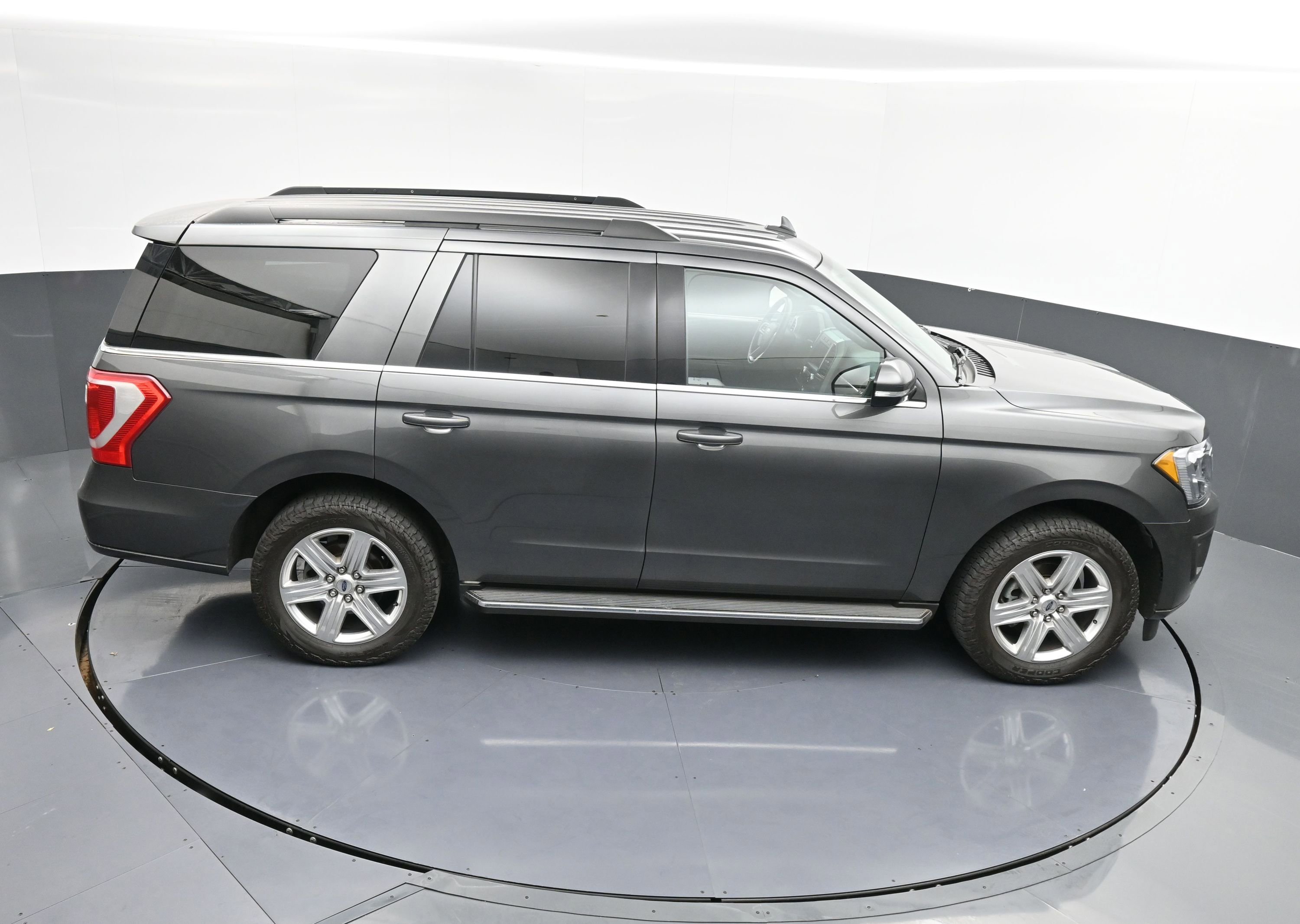 Used 2019 Ford Expedition XLT w/ Equipment Group 202A image 37