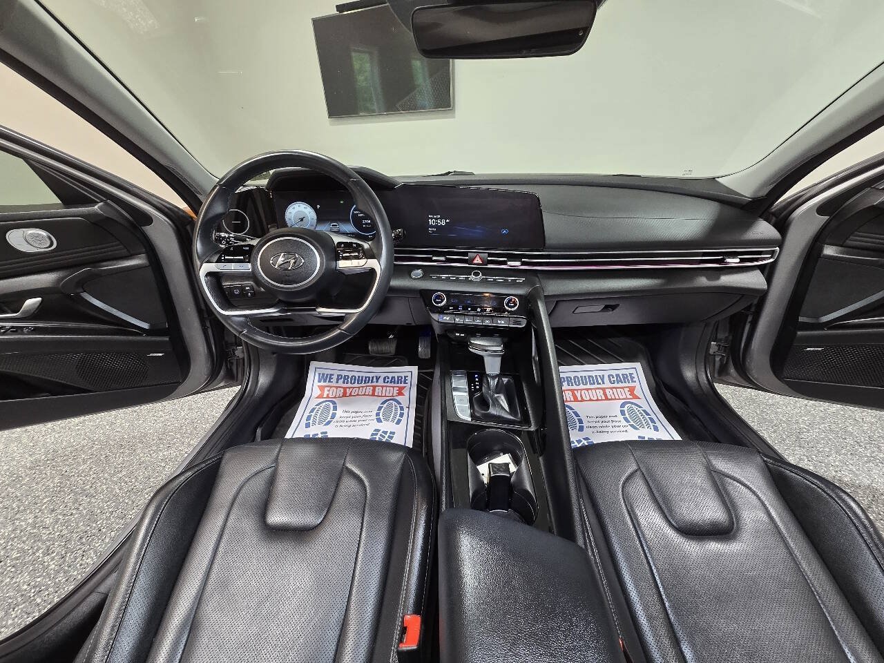 Used 2023 Hyundai Elantra Limited w/ Winter Weather Package FWD image 27