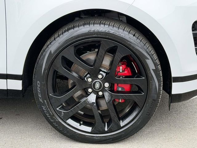Used 2023 Land Rover Range Rover Evoque R-Dynamic SE image 7