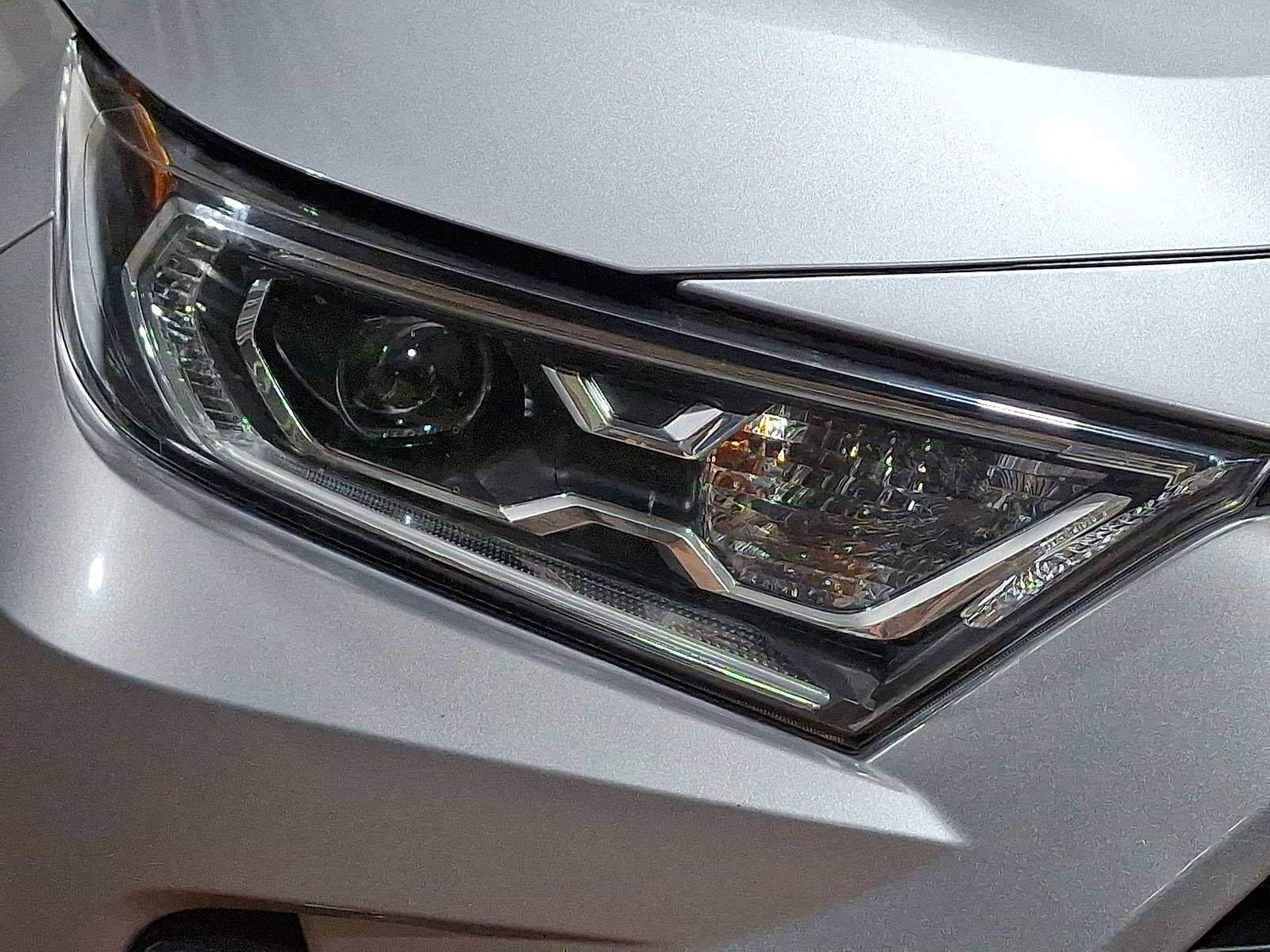Used 2021 Toyota RAV4 XLE image 27