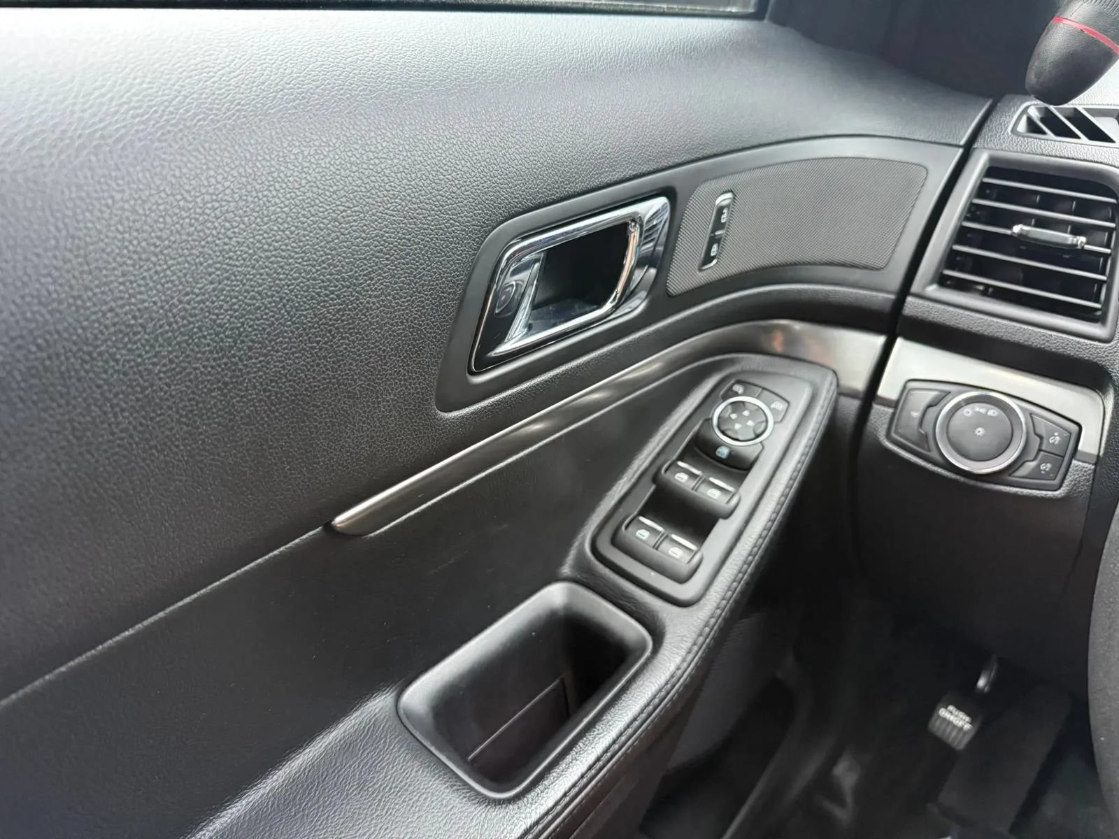 Used 2019 Ford Explorer 4WD Police Interceptor image 24