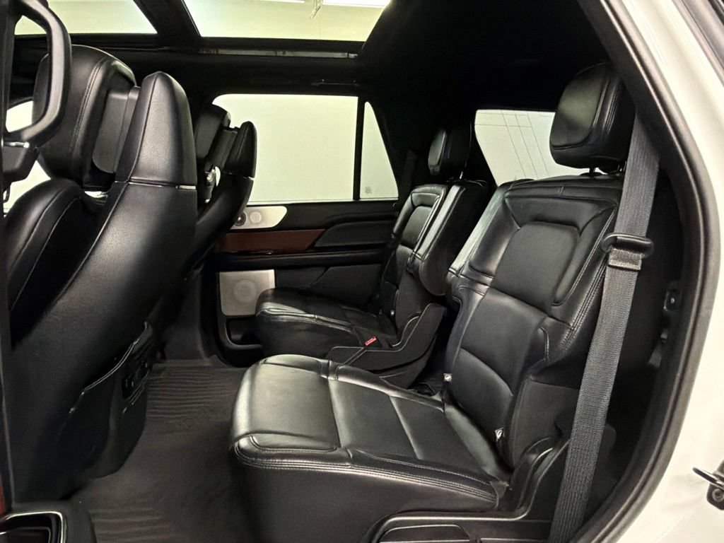 Certified 2021 Lincoln Navigator Reserve AWD/4WD image 35