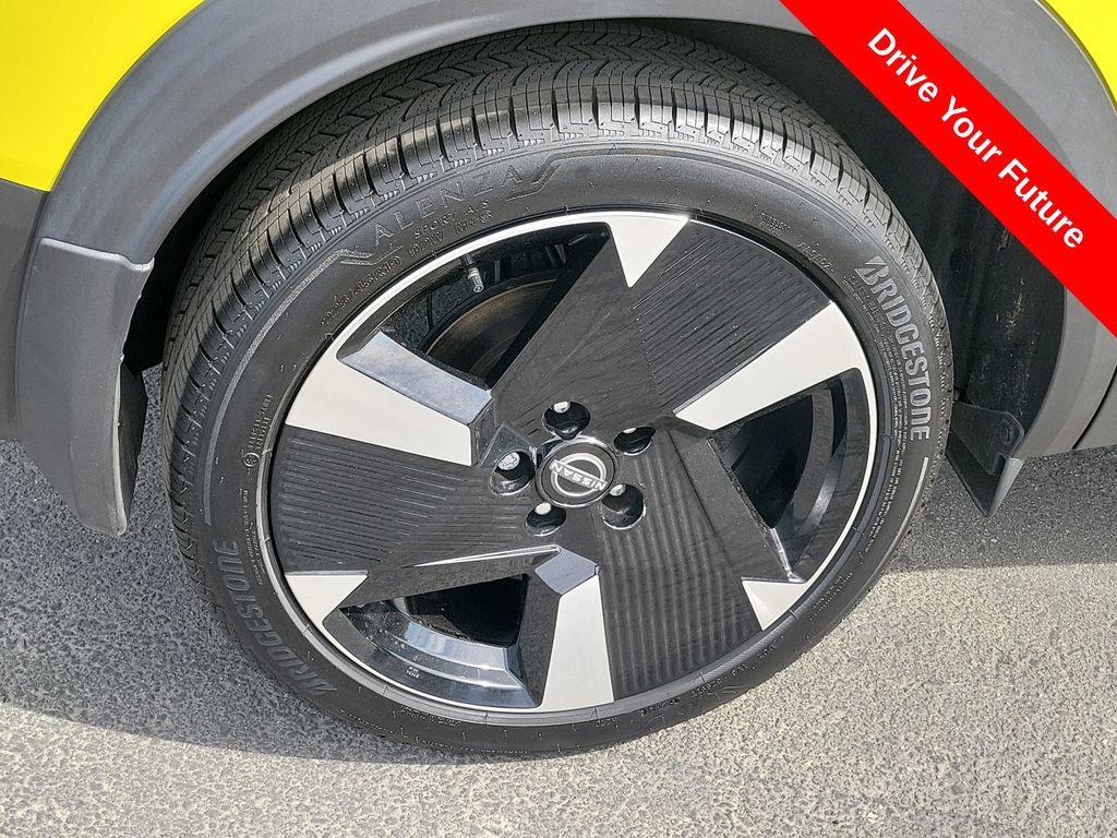 Used 2025 Nissan Kicks SR AWD/4WD image 31