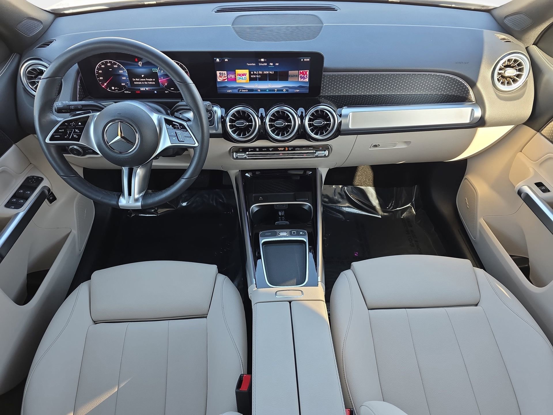 Certified 2025 Mercedes-Benz GLB 250 image 9