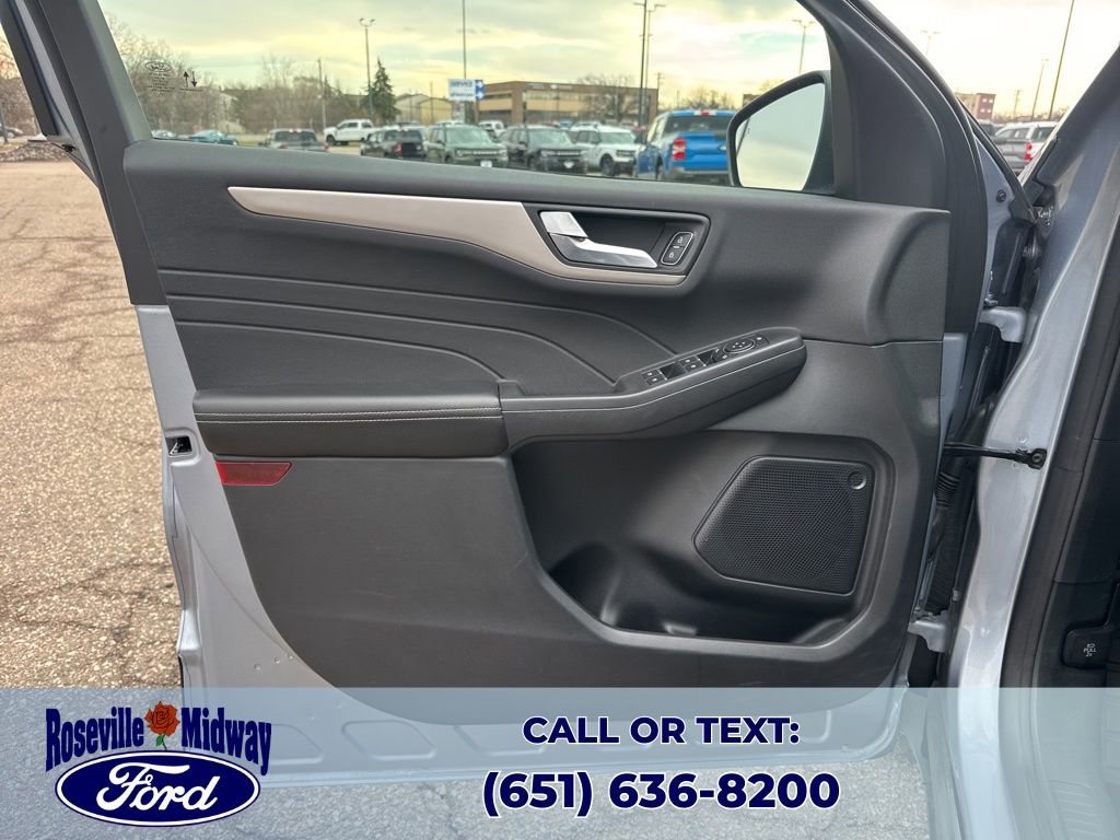 Used 2022 Ford Escape SEL AWD/4WD image 26