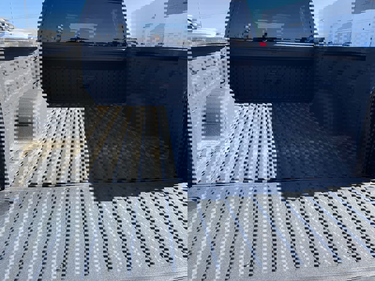 Used 2022 Chevrolet Silverado 1500 RST image 24