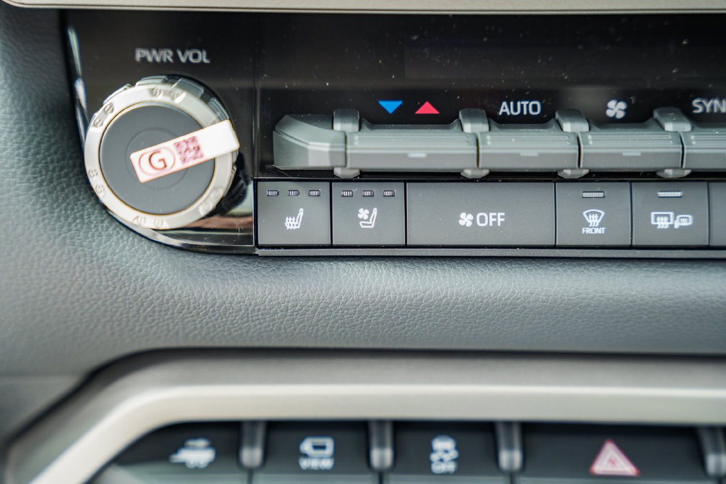 New 2026 Toyota Tundra Limited AWD/4WD image 21