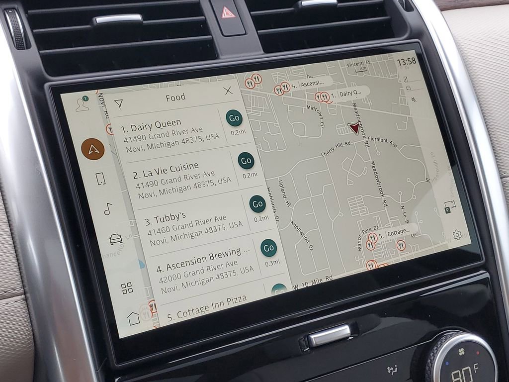 New 2026 Land Rover Discovery Dynamic SE image 23