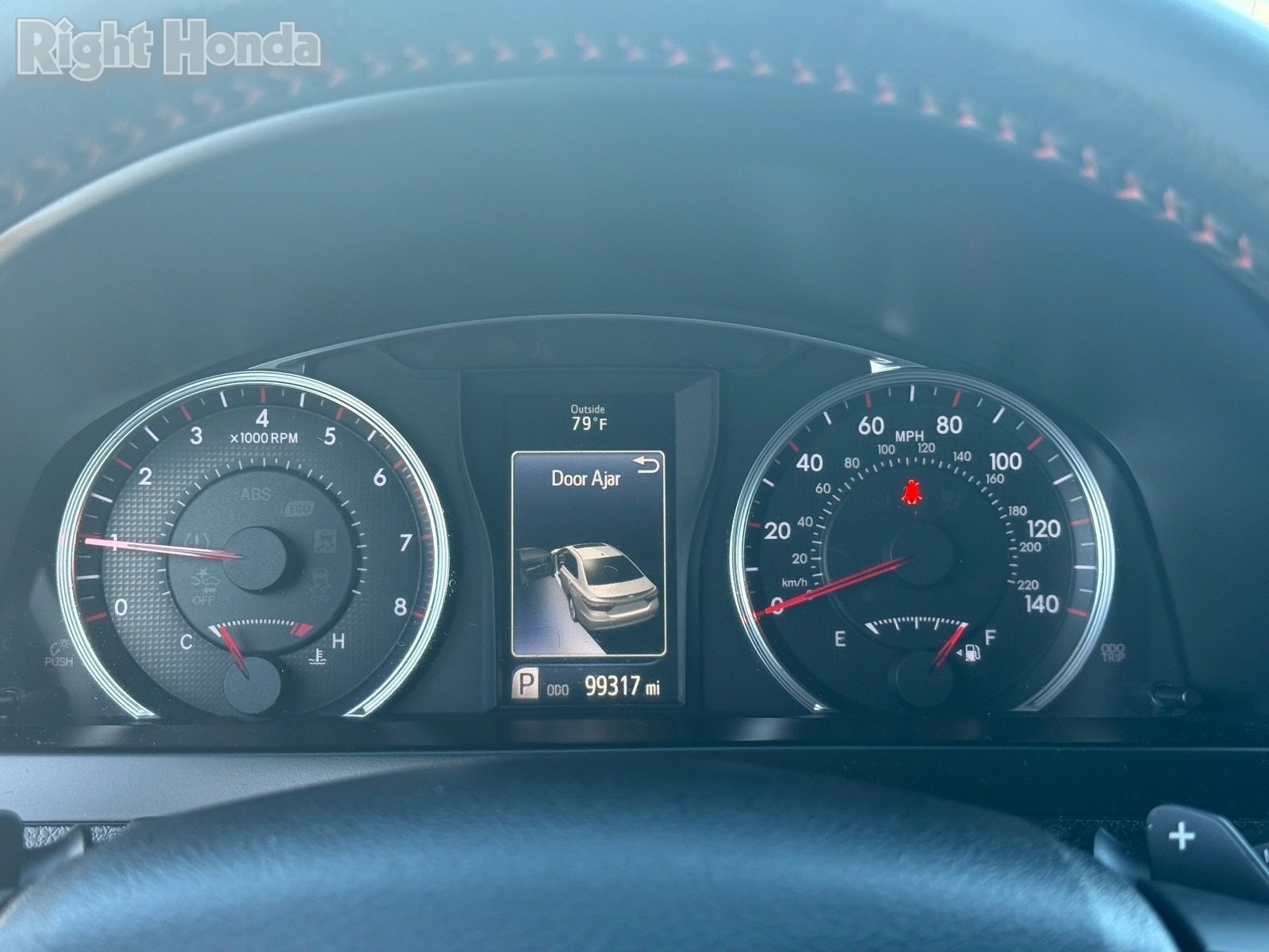 Used 2016 Toyota Camry SE image 18