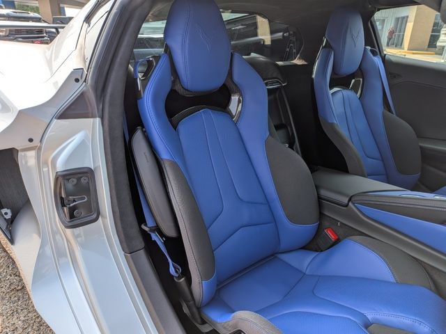 New 2026 Chevrolet Corvette Stingray Premium Cpe w/ Z51 Performance Package RWD image 19