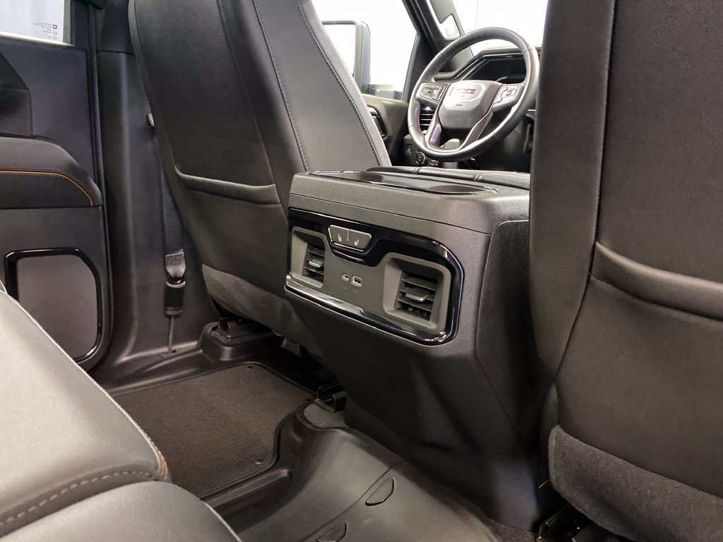 Used 2024 GMC Sierra 2500 AT4 w/ Technology Package AWD/4WD image 34