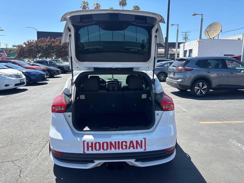 Used 2018 Ford Focus ST FWD image 10