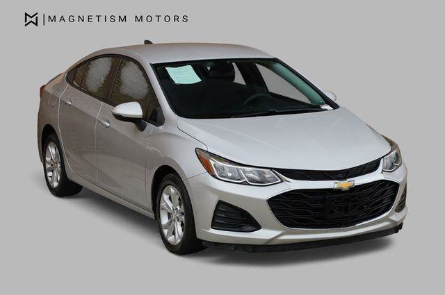 Used 2019 Chevrolet Cruze LS w/ LS Convenience Package image 4