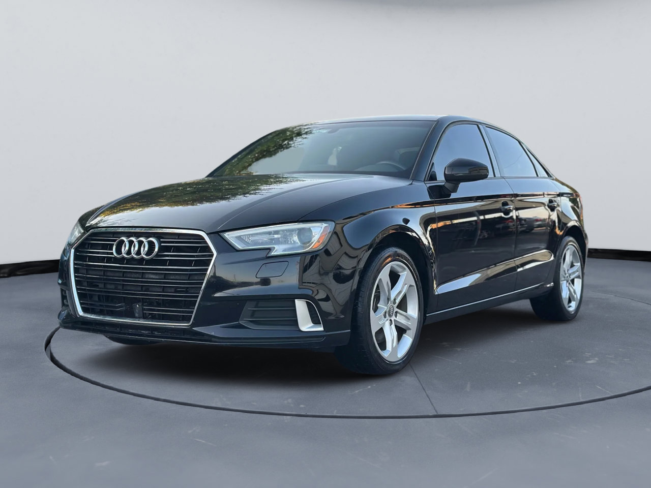 Used 2018 Audi A3 2.0T Premium image 3