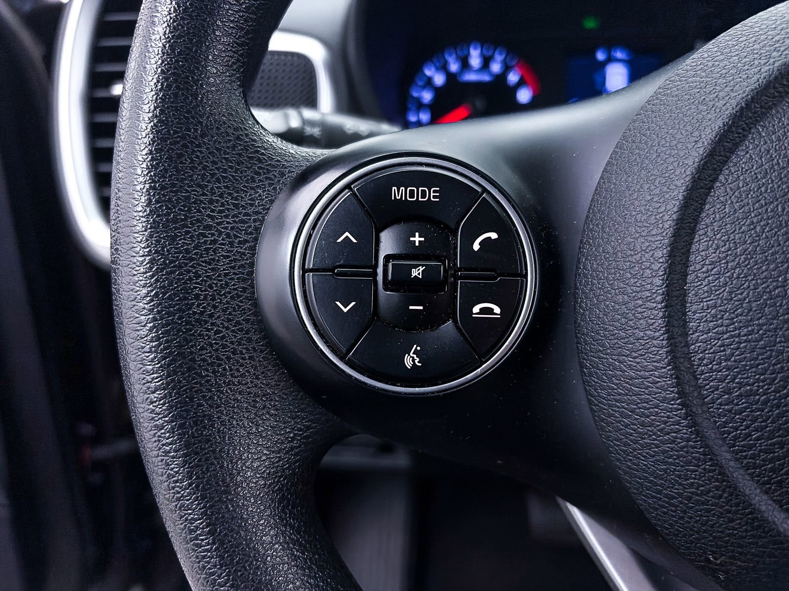 Used 2020 Kia Soul LX image 26