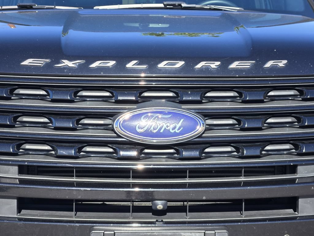 Used 2016 Ford Explorer Sport w/ Equipment Group 401A AWD/4WD image 12