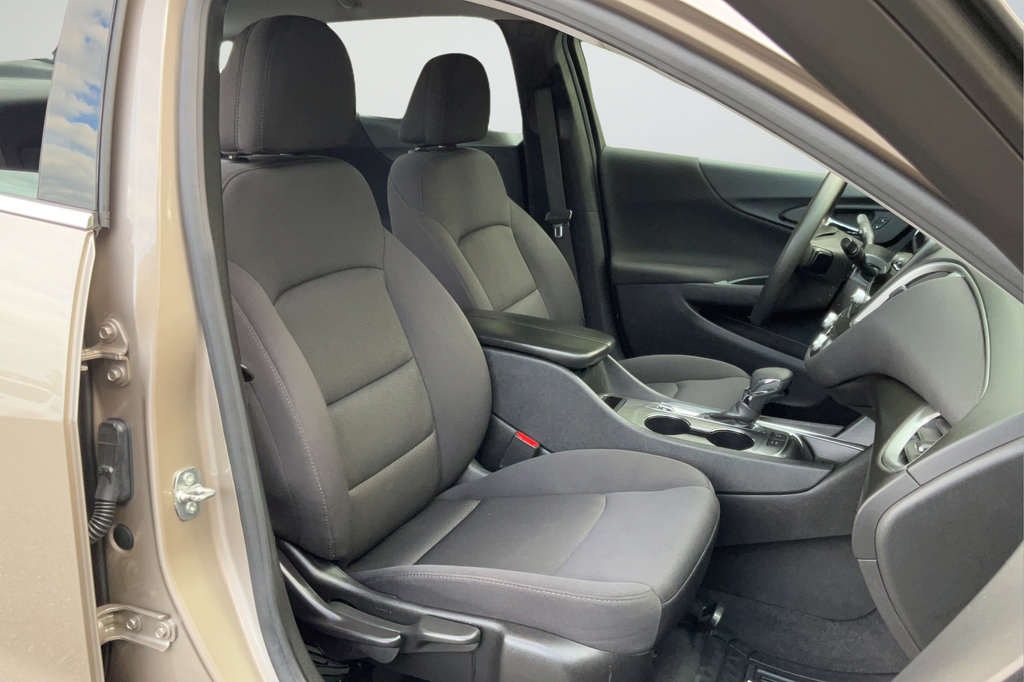 Used 2024 Chevrolet Malibu LT FWD image 20