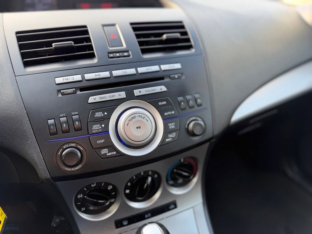 Used 2010 MAZDA MAZDA3 s Sport FWD image 25