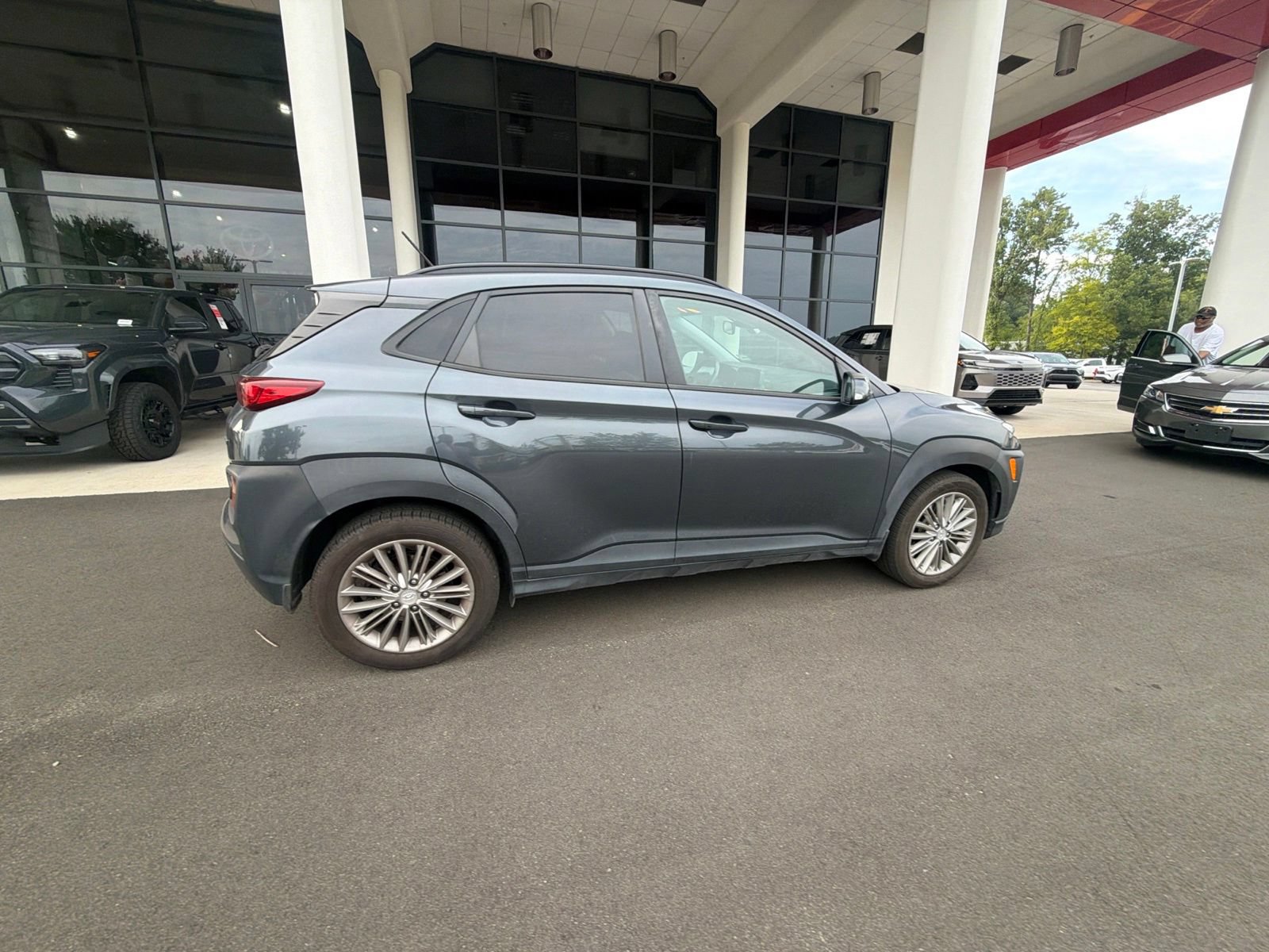 Used 2018 Hyundai Kona SEL w/ SEL Tech Package 02 AWD/4WD image 17