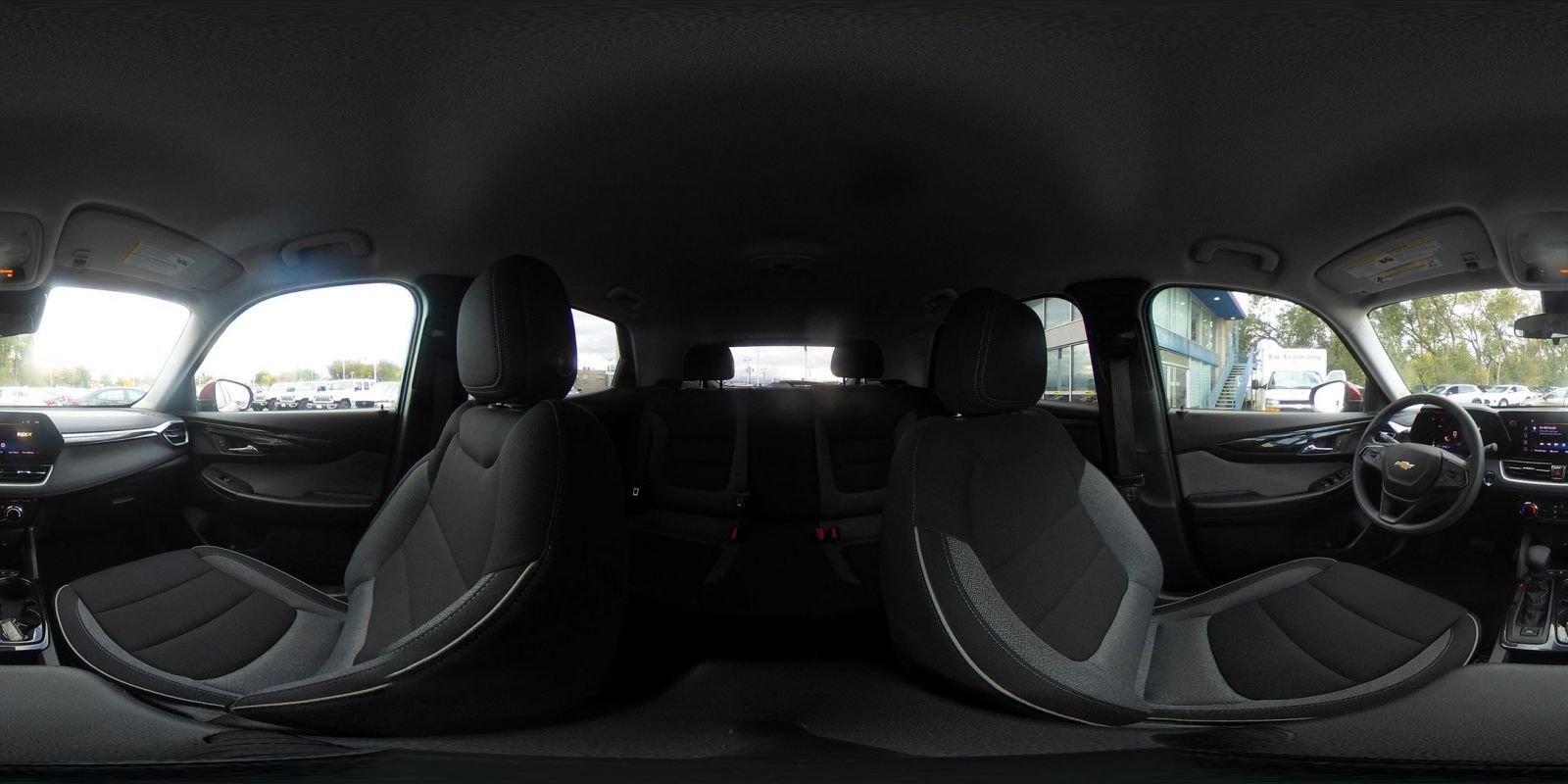 Used 2025 Chevrolet TrailBlazer LT image 40