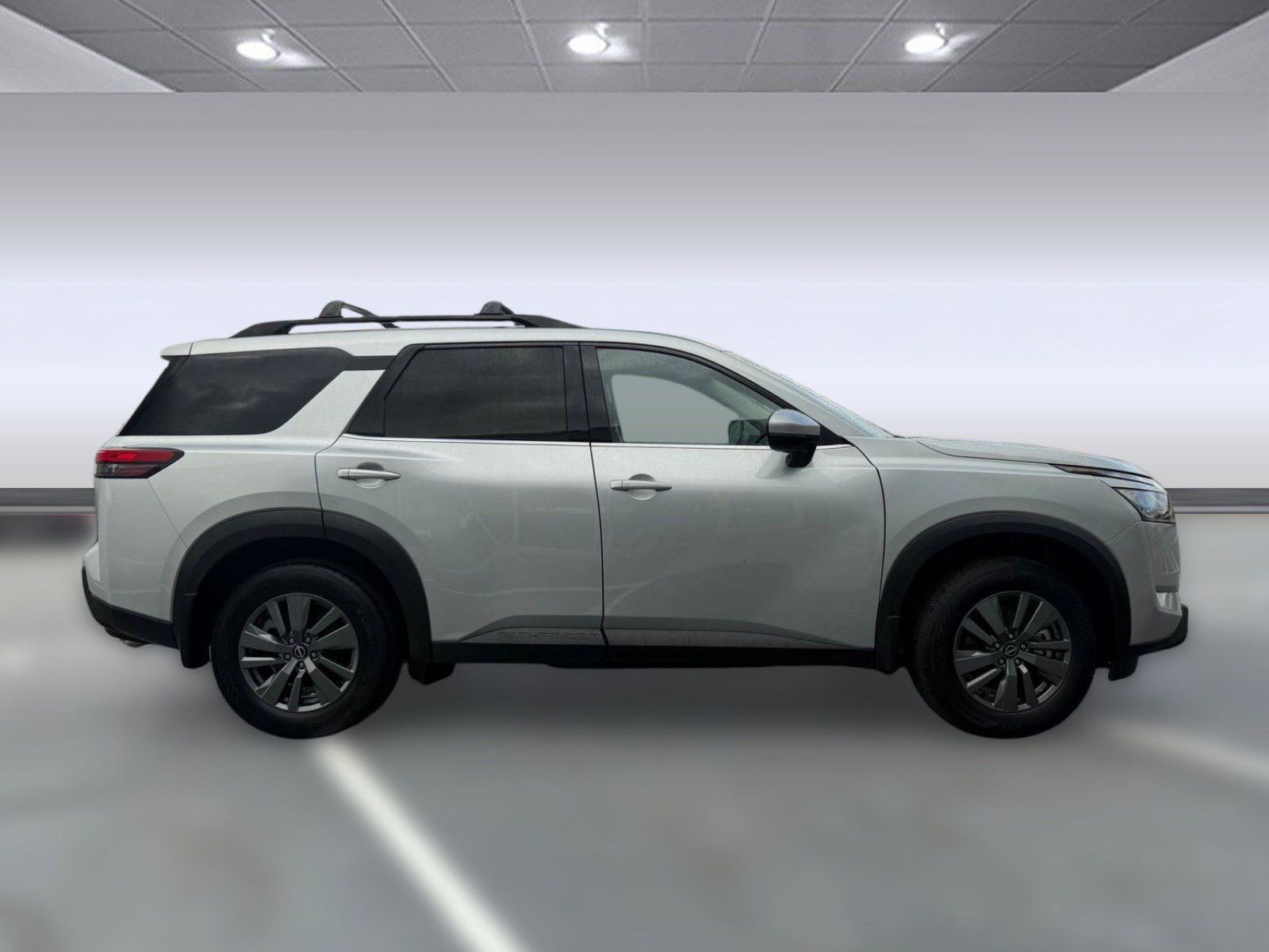 Certified 2025 Nissan Pathfinder SV image 8