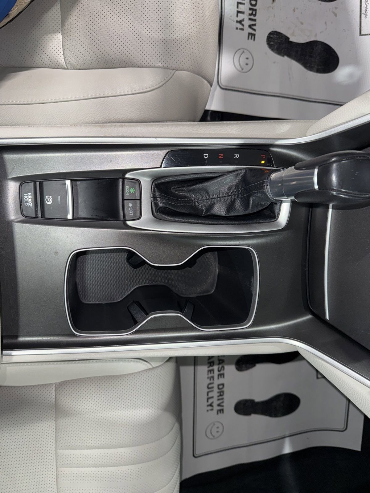 Used 2018 Honda Accord Touring image 30