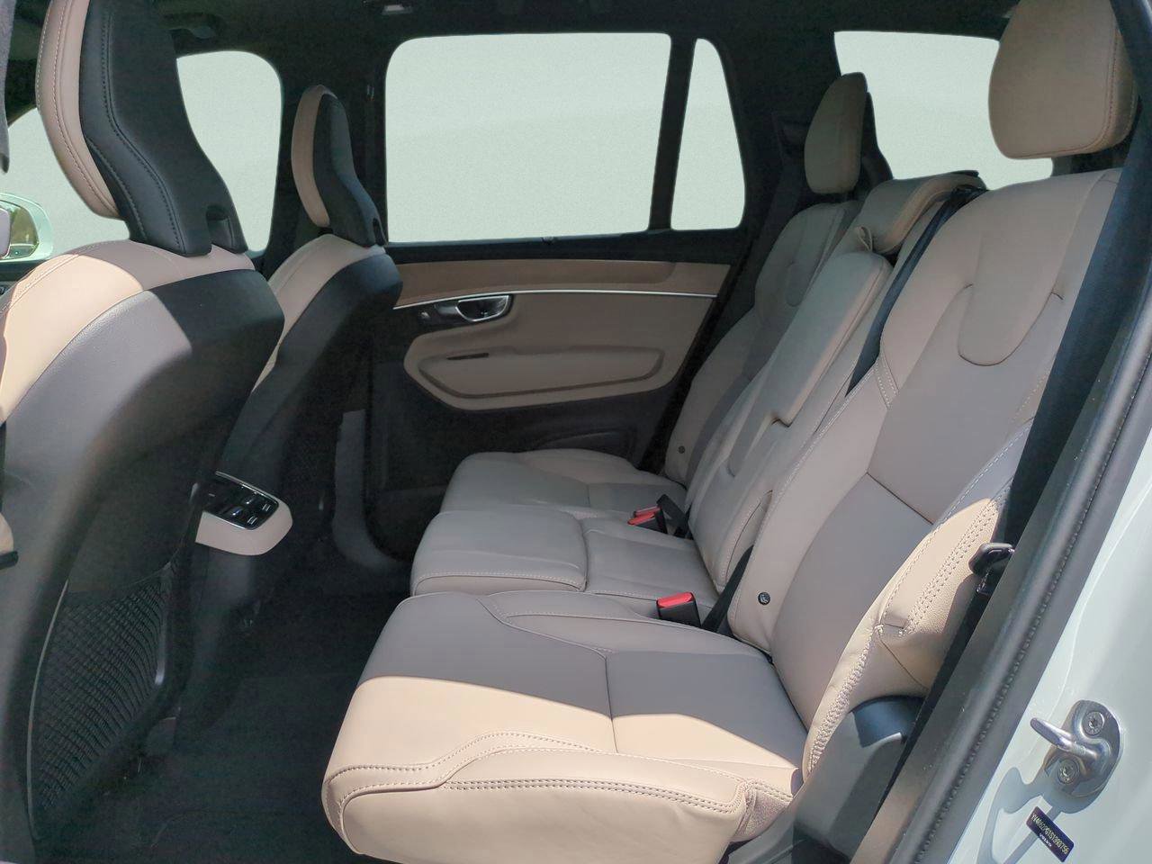 New 2025 Volvo XC90 B6 Ultra w/ Lounge Package image 12