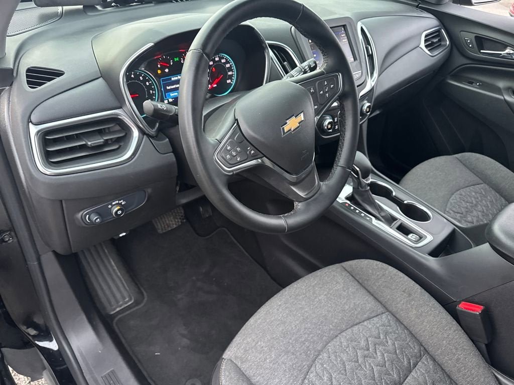Used 2024 Chevrolet Equinox LT FWD image 16