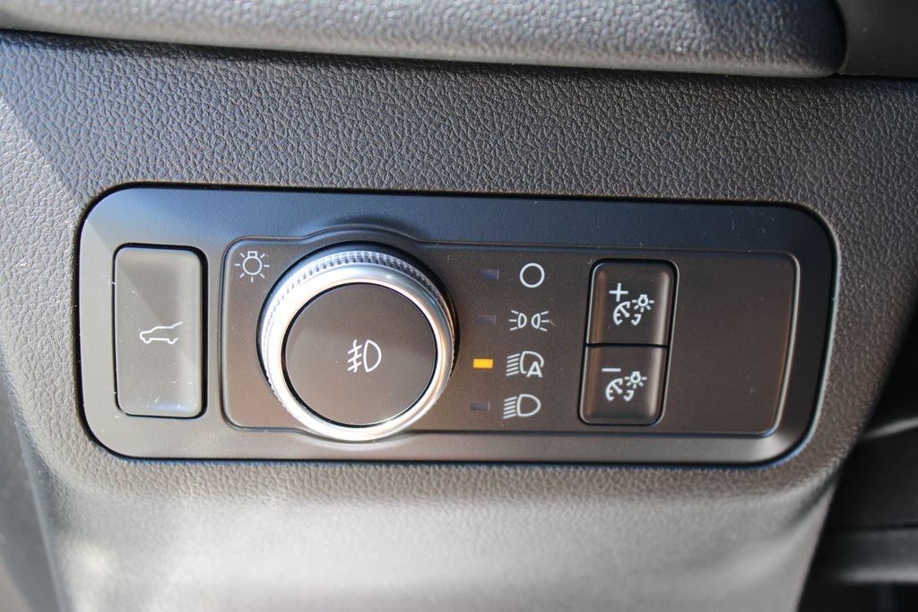 Used 2020 Ford Escape SEL FWD image 13
