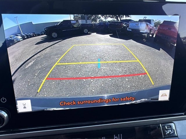 Used 2025 Toyota Camry LE image 27