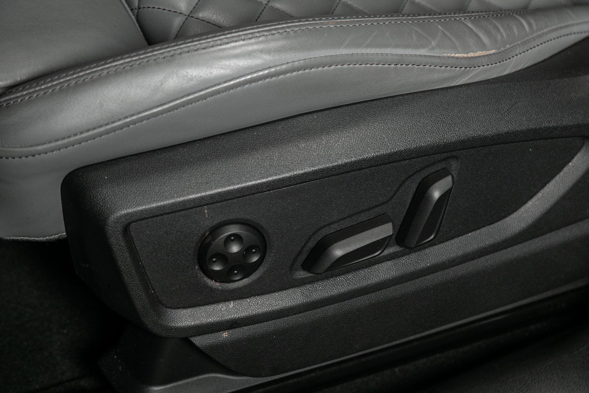 Used 2023 Audi SQ5 Prestige w/ Prestige Package image 24