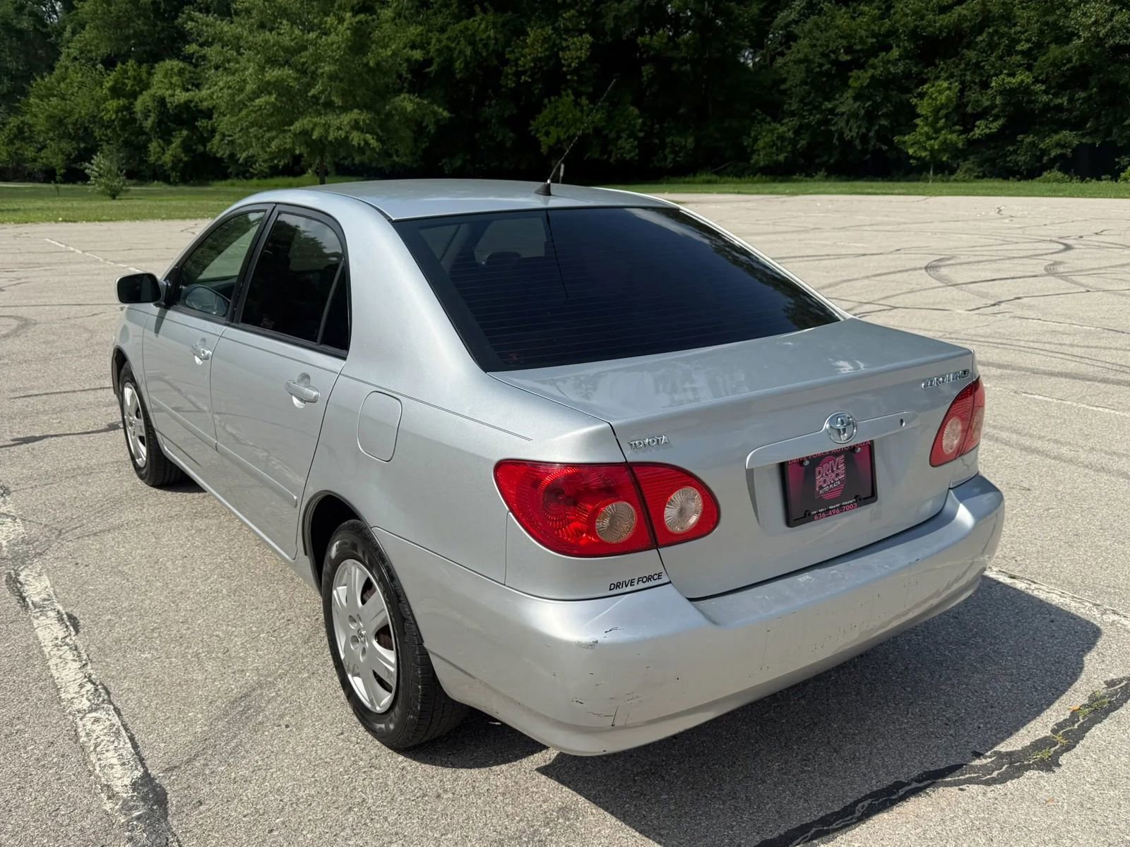 Used 2005 Toyota Corolla CE FWD image 7