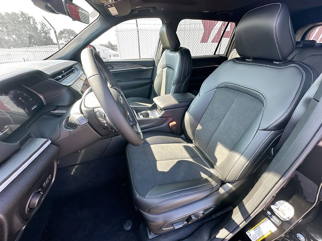 New 2026 Jeep Grand Cherokee L 4WD image 29