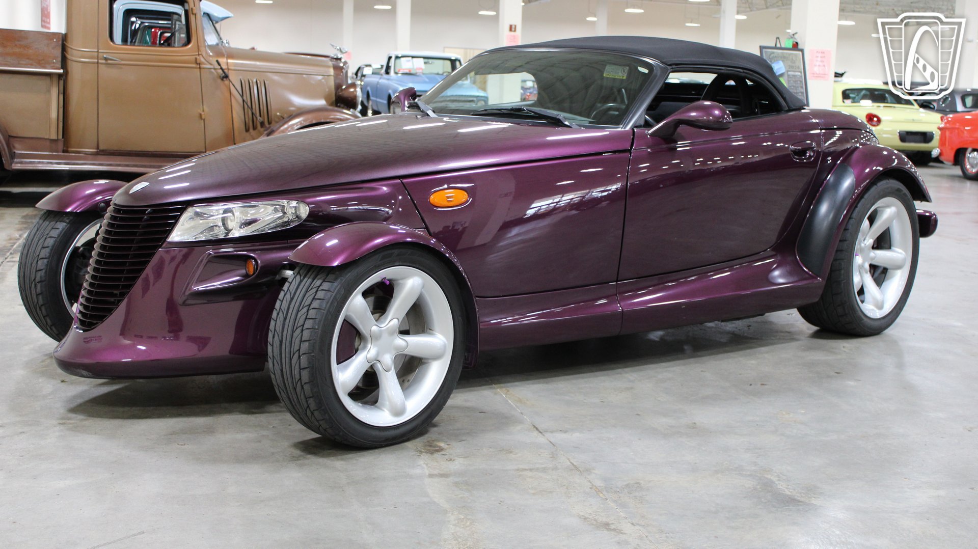 Used 1999 Plymouth Prowler RWD image 3
