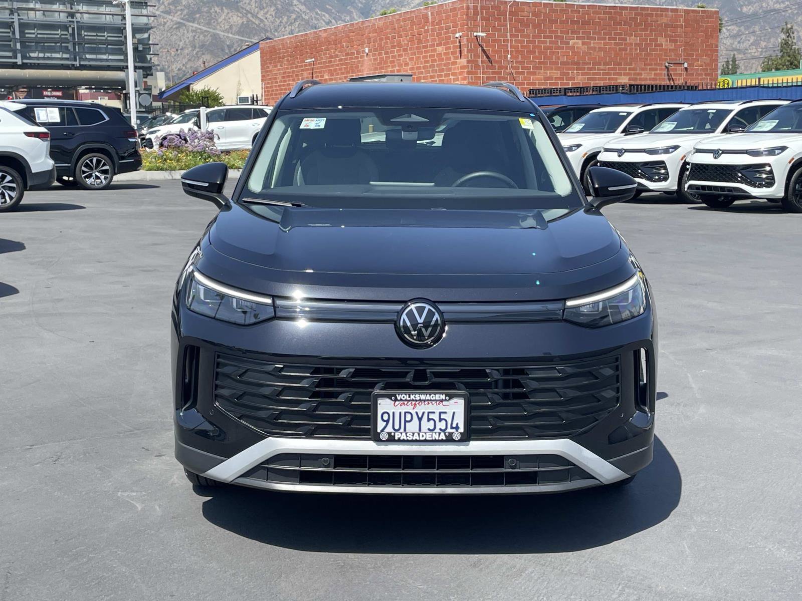 Certified 2025 Volkswagen Tiguan S FWD image 2
