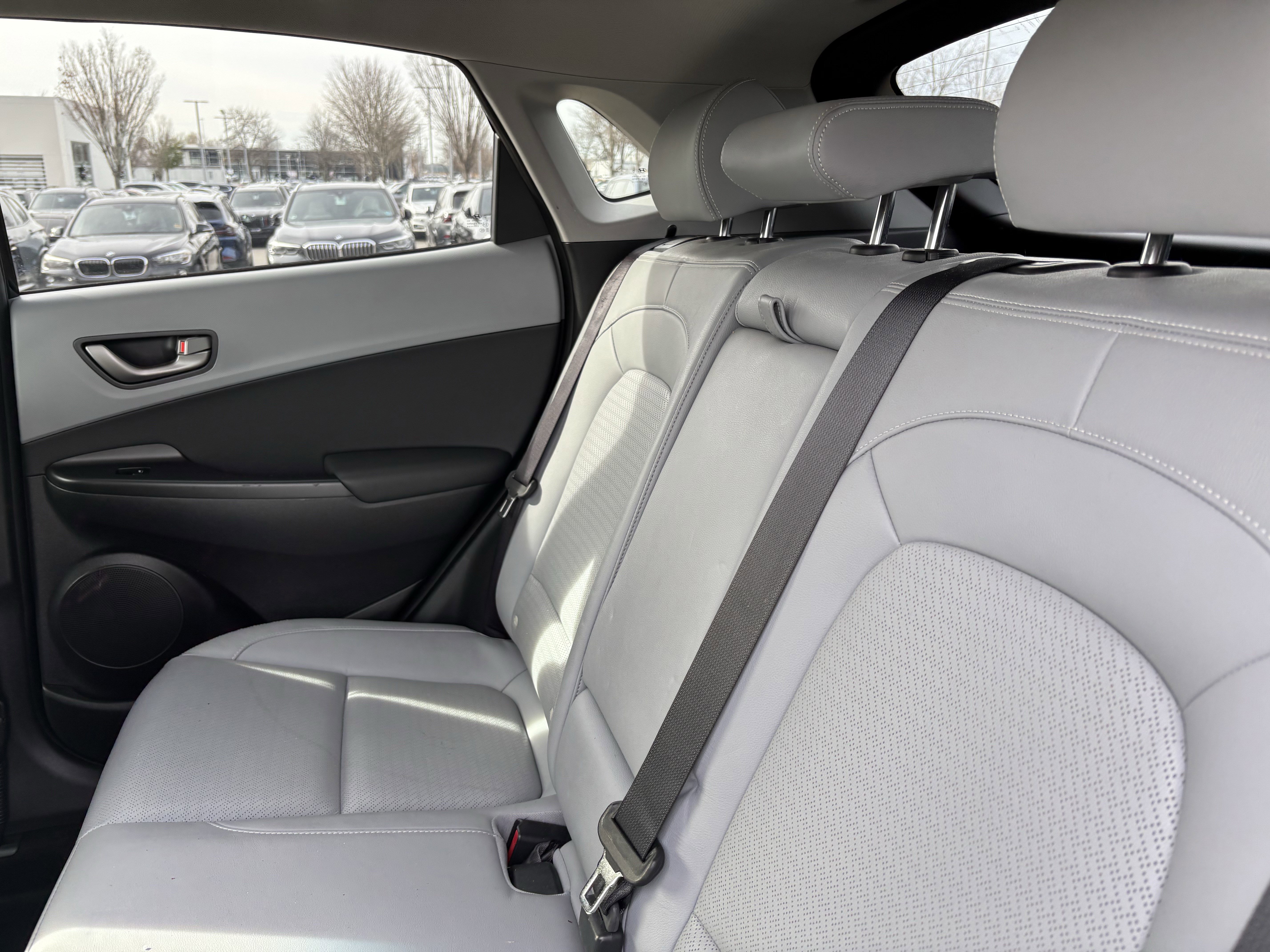 Used 2018 Hyundai Kona Limited image 32