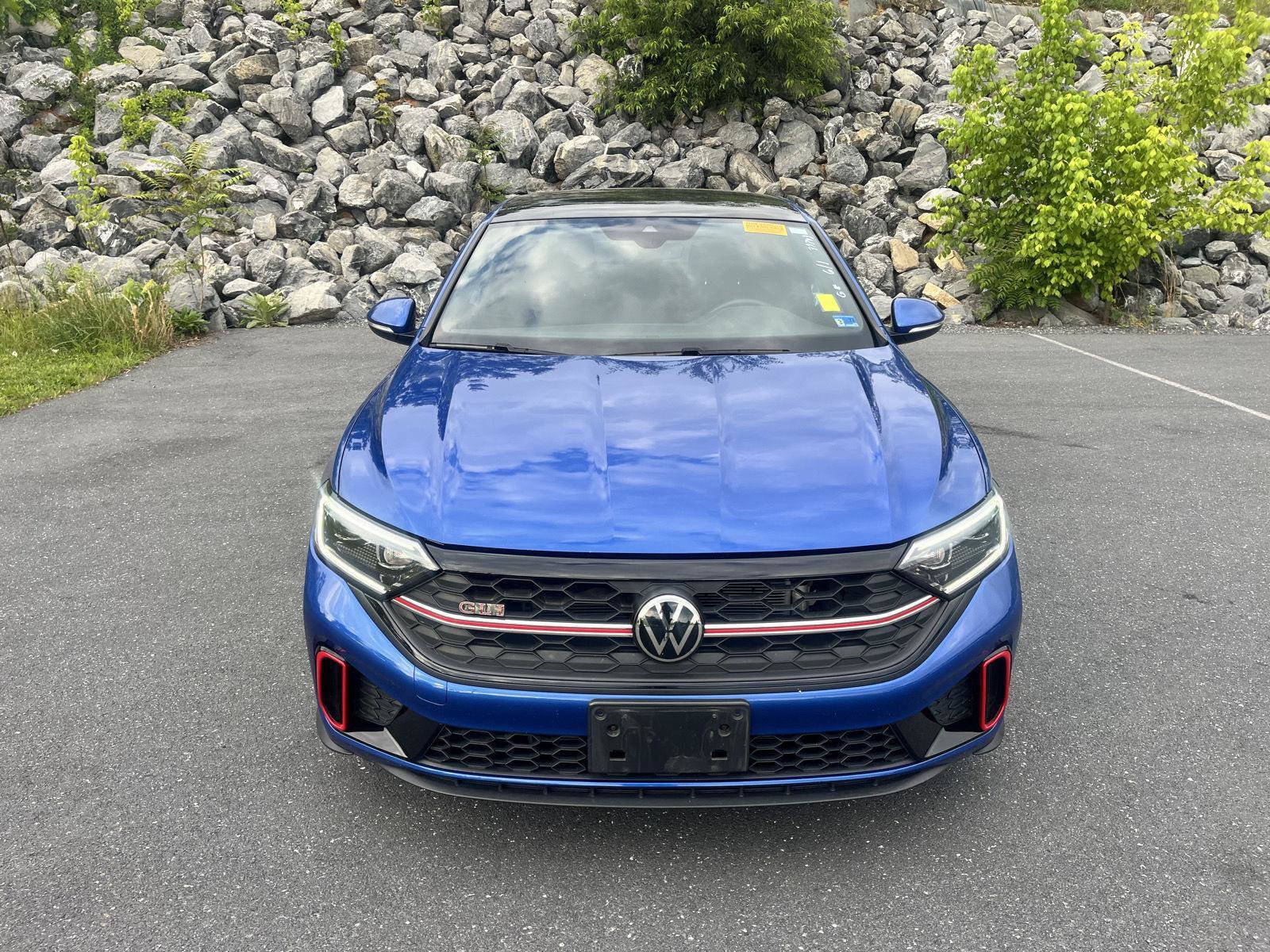 Used 2024 Volkswagen Jetta GLI Autobahn FWD image 2
