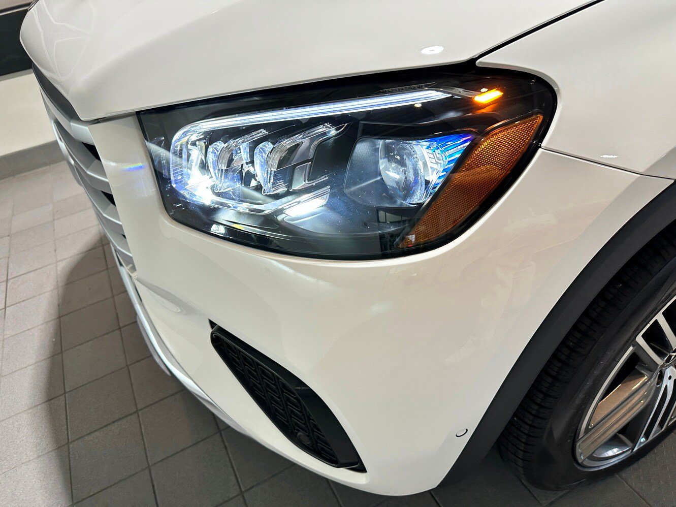 Certified 2024 Mercedes-Benz GLS 450 4MATIC image 46