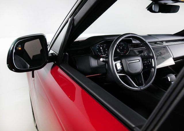 Used 2025 Land Rover Range Rover Sport image 22
