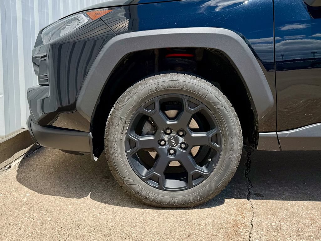 Used 2020 Toyota RAV4 TRD Off-Road w/ TRD Off-Road Weather Package AWD/4WD image 30