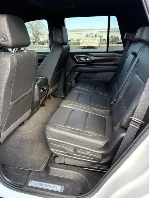 Used 2022 Chevrolet Tahoe Z71 w/ Luxury Package image 14