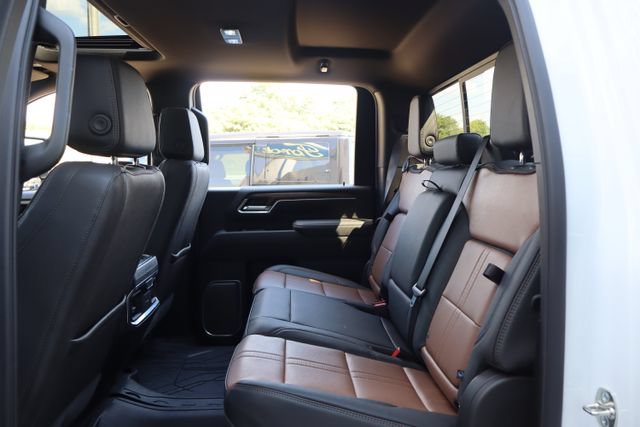 Used 2026 Chevrolet Silverado 2500 High Country w/ High Country Premium Package AWD/4WD image 32
