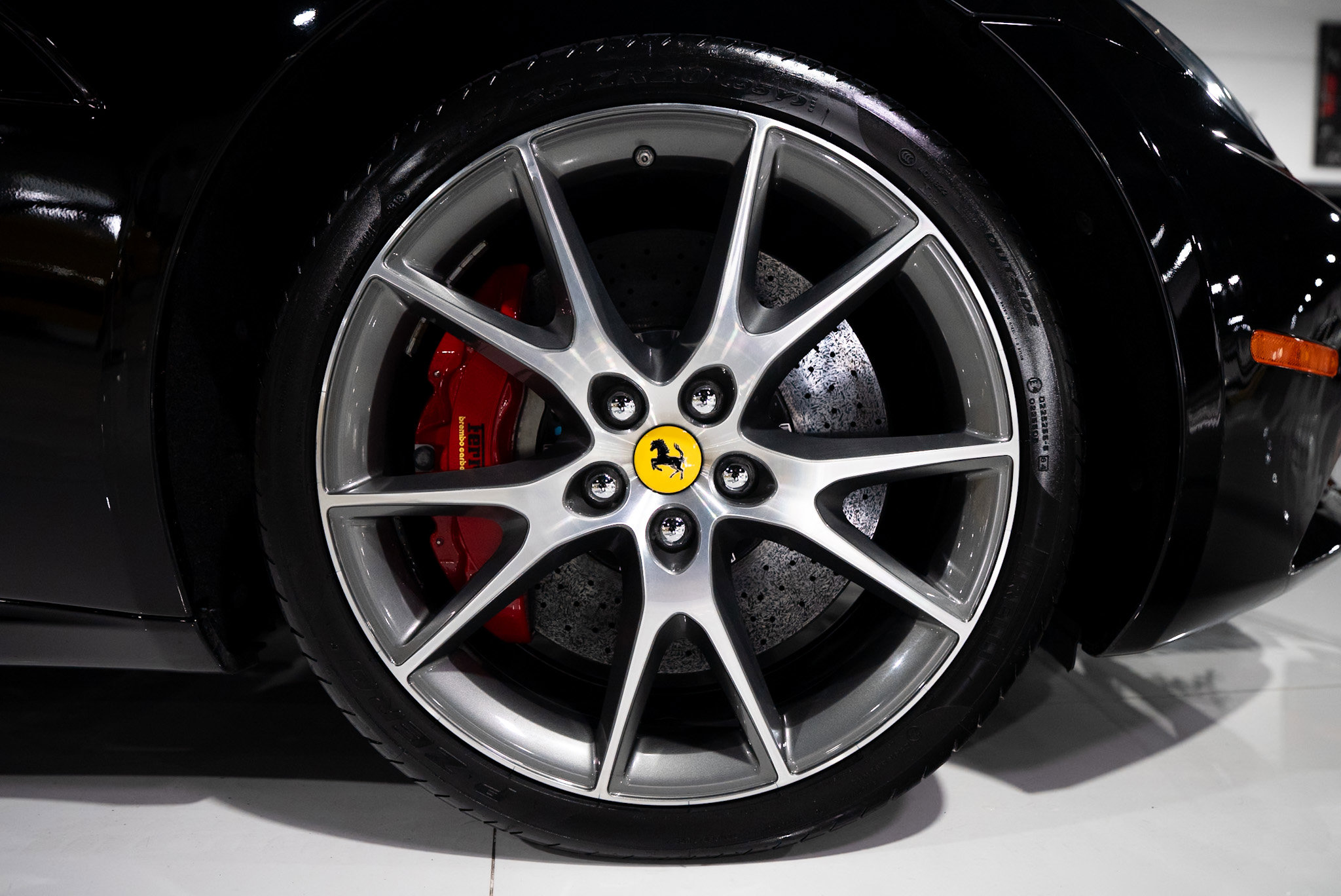 Used 2012 Ferrari California image 51
