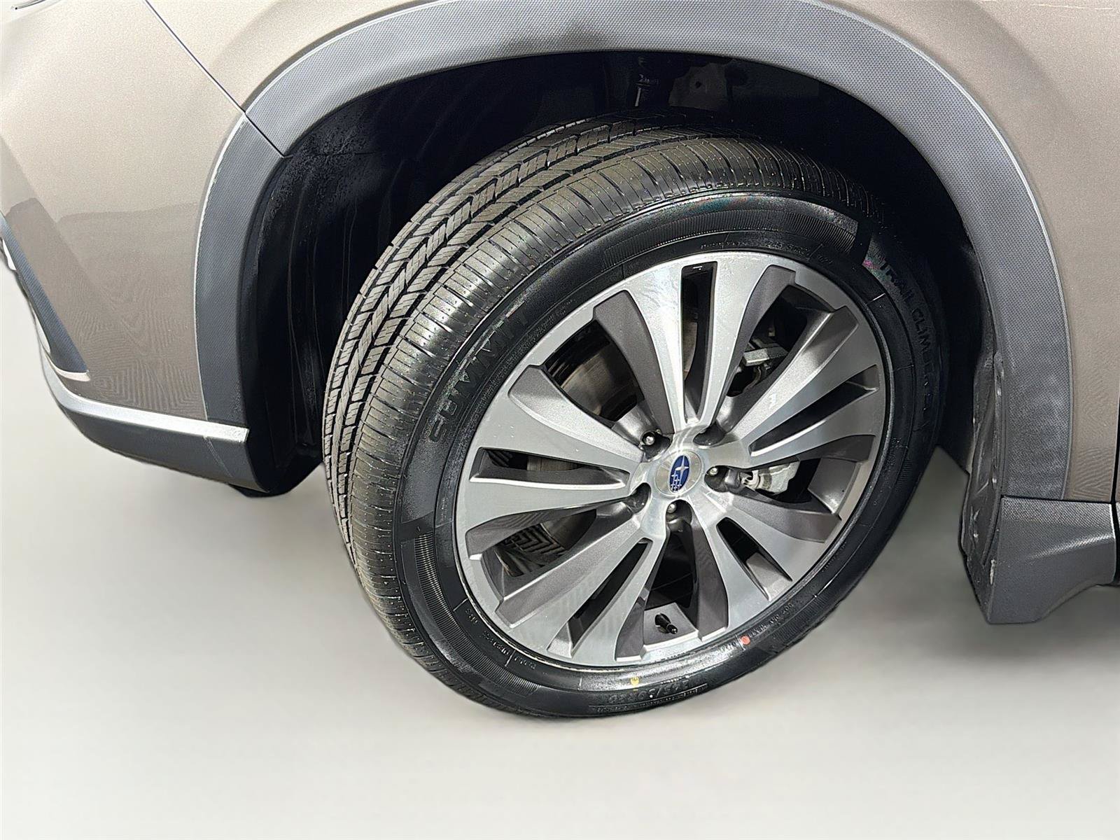 Used 2021 Subaru Ascent Limited w/ Technology Package AWD/4WD image 38