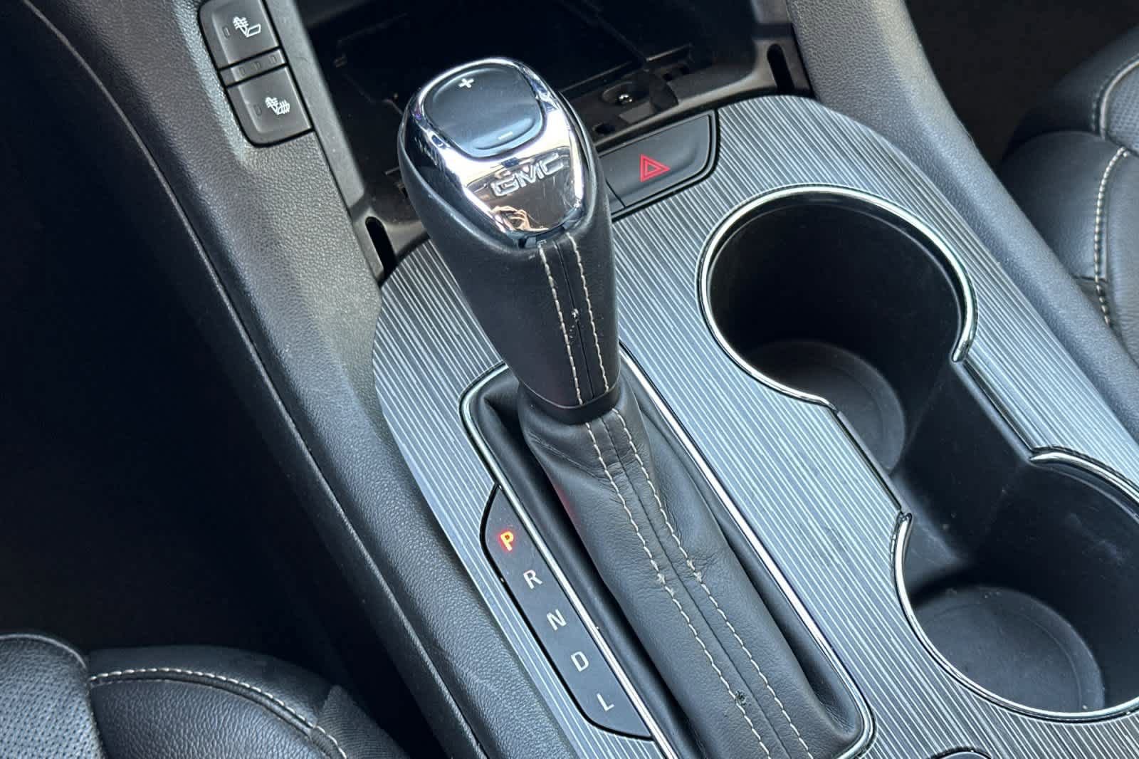 Used 2019 GMC Acadia SLT w/ LPO, Cargo Package FWD image 23